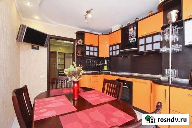 2-комнатная квартира, 72 м², 4/9 эт. в аренду посуточно в Сургуте Ханты-Мансийского АО Сургут - изображение 1