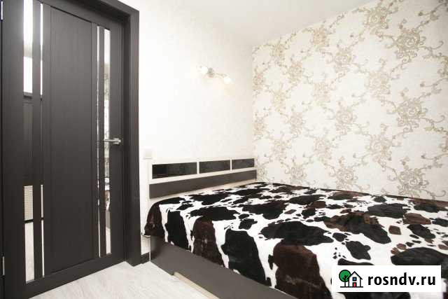 3-комнатная квартира, 52 м², 3/5 эт. в аренду посуточно в Новосибирске Новосибирск - изображение 1