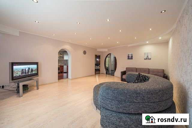 2-комнатная квартира, 90 м², 4/10 эт. в аренду посуточно в Самаре Самара - изображение 1