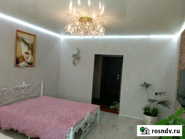 2-комнатная квартира, 65 м², 4/5 эт. в аренду посуточно в Сургуте Ханты-Мансийского АО Сургут - изображение 1