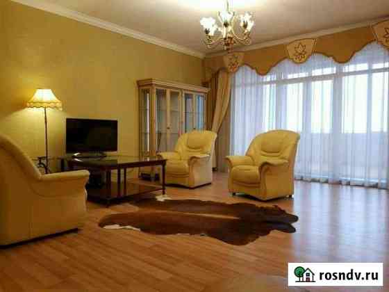 3-комнатная квартира, 140 м², 9/10 эт. в аренду на длительный срок в Казани Казань