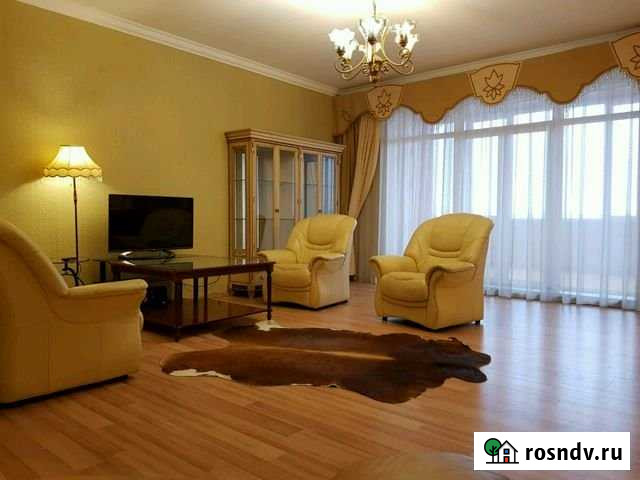 3-комнатная квартира, 140 м², 9/10 эт. в аренду на длительный срок в Казани Казань - изображение 1