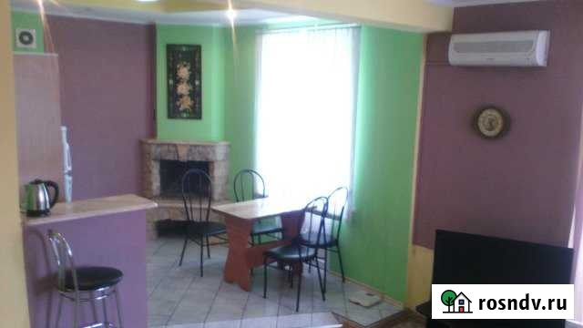 Квартира-студия, 50 м², 3/5 эт. в аренду посуточно в Новокузнецке Новокузнецк - изображение 1