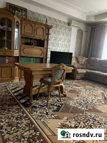 3-комнатная квартира, 80 м², 3/5 эт. в аренду на длительный срок в Новокузнецке Новокузнецк - изображение 1