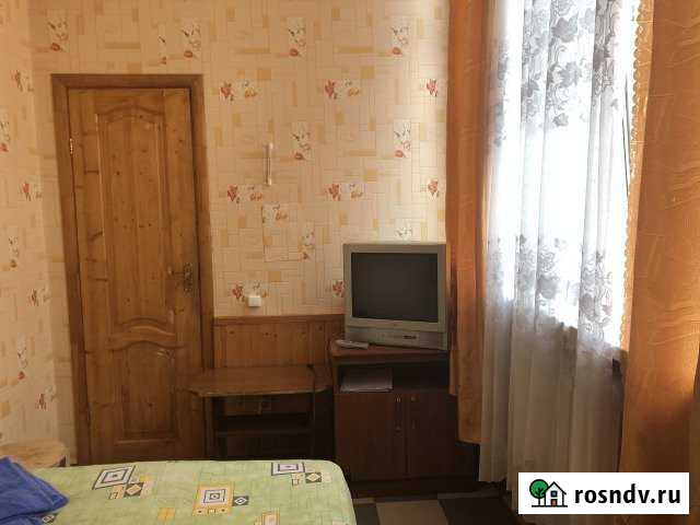 Комната 14 м² в 1-ком. кв., 1/9 эт. в аренду посуточно в Краснодаре Краснодар - изображение 1