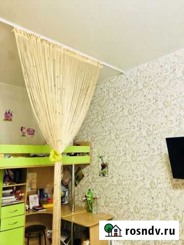 Комната 24.6 м² в 4-ком. кв., 1/4 эт. на продажу в Каменске-Уральском Каменск-Уральский - изображение 1