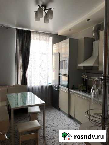 3-комнатная квартира, 87 м², 4/4 эт. в аренду на длительный срок в Кемерово Кемерово - изображение 1