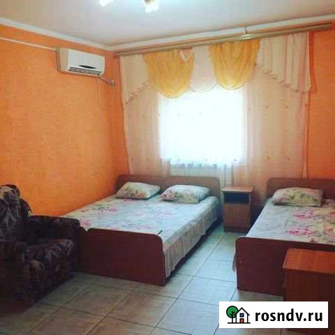 Комната 15 м² в > 9-ком. кв., 1/2 эт. в аренду на длительный срок в Анапе Анапа - изображение 1