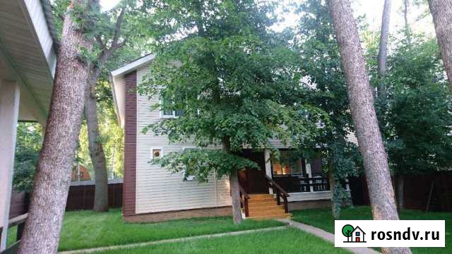 Коттедж 250 м² на участке 4 сот. в аренду посуточно в Самаре Самара - изображение 1