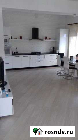 Коттедж 200 м² на участке 6 сот. на продажу в Бийске Бийск - изображение 1