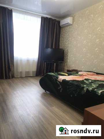 1-комнатная квартира, 32 м², 3/5 эт. в аренду посуточно в Таганроге Таганрог - изображение 1