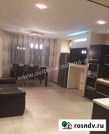 3-комнатная квартира, 90 м², 3/10 эт. в аренду на длительный срок в Астрахани Астрахань - изображение 1