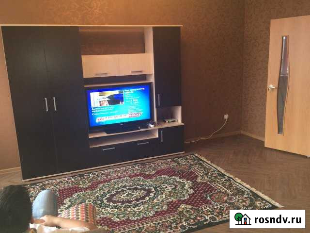 2-комнатная квартира, 75 м², 4/17 эт. в аренду посуточно в Курске Курск - изображение 1