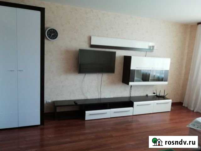 1-комнатная квартира, 43 м², 4/9 эт. в аренду посуточно в Великом Новгороде Великий Новгород - изображение 1