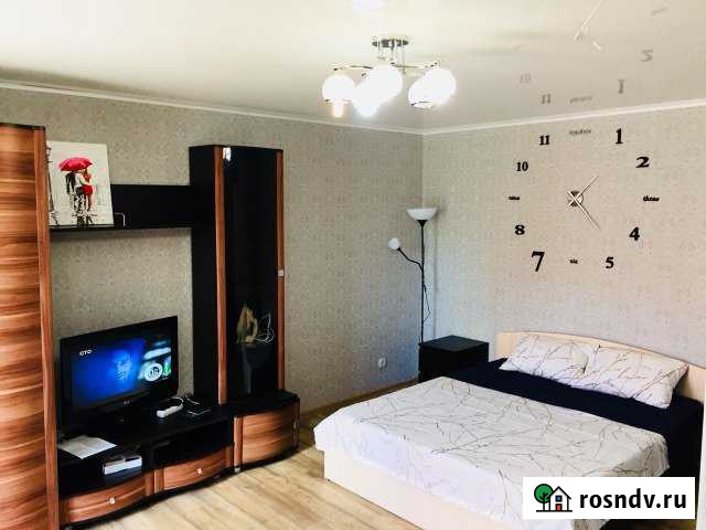 1-комнатная квартира, 40 м², 2/5 эт. в аренду посуточно в Нягани Нягань - изображение 1