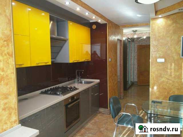 3-комнатная квартира, 70 м², 4/5 эт. в аренду на длительный срок в Севастополе Севастополь - изображение 1