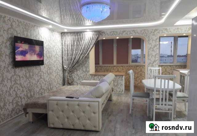 2-комнатная квартира, 65 м², 8/9 эт. в аренду посуточно в Сургуте Ханты-Мансийского АО Сургут - изображение 1