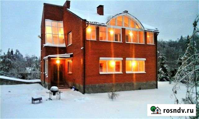 Коттедж 340 м² на участке 30 сот. в аренду посуточно в Яхроме Яхрома - изображение 1