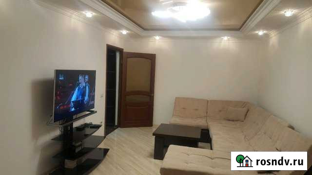 2-комнатная квартира, 74 м², 1/5 эт. в аренду посуточно во Владикавказе Владикавказ - изображение 1