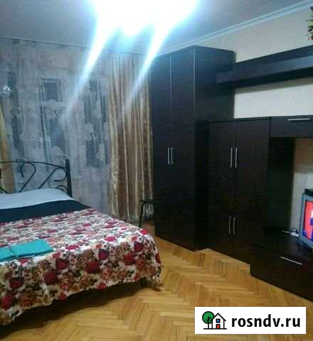 1-комнатная квартира, 36 м², 4/5 эт. в аренду посуточно в Майкопе Майкоп - изображение 1