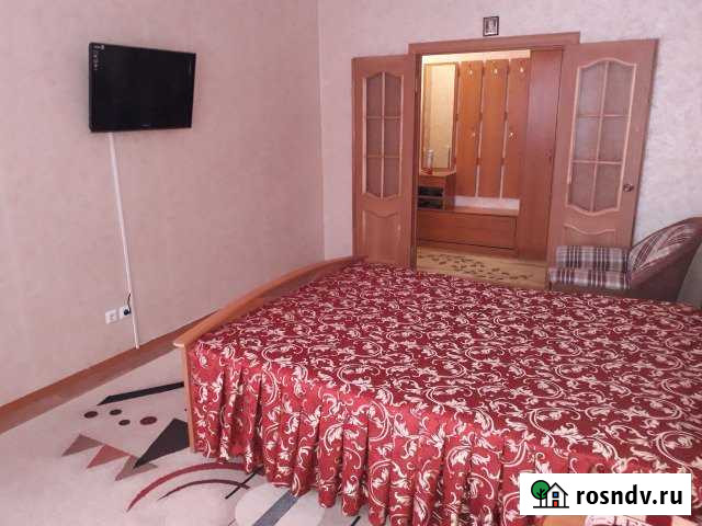 2-комнатная квартира, 60 м², 2/12 эт. в аренду посуточно в Нижневартовске Нижневартовск - изображение 1