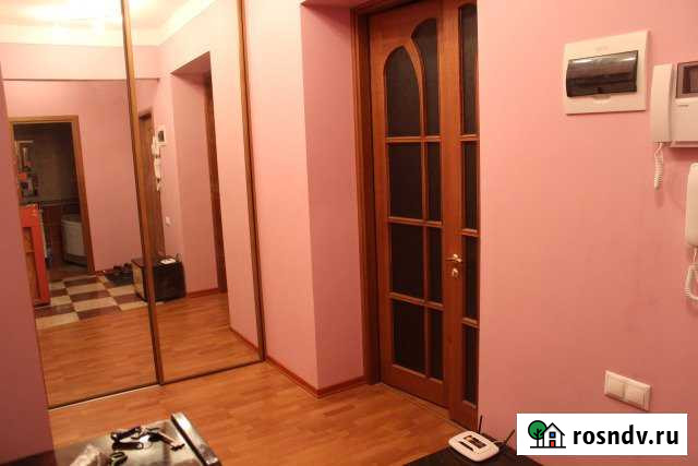 1-комнатная квартира, 38 м², 5/10 эт. в аренду посуточно в Волжском Волгоградской области Волжский - изображение 1