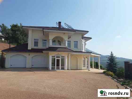 Дом 350 м² на участке 19 сот. на продажу в Алуште Алушта
