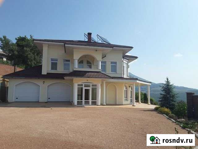 Дом 350 м² на участке 19 сот. на продажу в Алуште Алушта - изображение 1