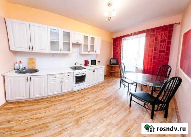 3-комнатная квартира, 100 м², 10/10 эт. в аренду посуточно в Тюмени Тюмень - изображение 1