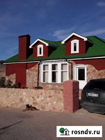 Комната 25 м² в 1-ком. кв., 1/2 эт. в аренду посуточно в Севастополе Севастополь - изображение 1