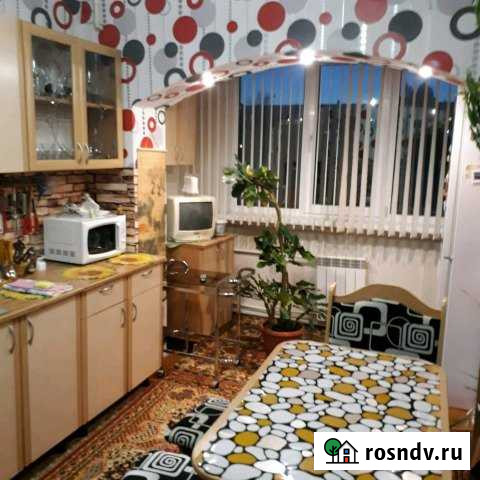 2-комнатная квартира, 56 м², 1/3 эт. в аренду посуточно в Байкальске Байкальск - изображение 1