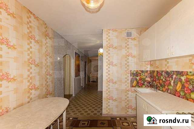 4-комнатная квартира, 70 м², 1/5 эт. в аренду на длительный срок в Ишиме Ишим - изображение 1
