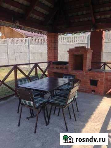 Коттедж 140 м² на участке 11 сот. в аренду посуточно в Волжске Волжск - изображение 1