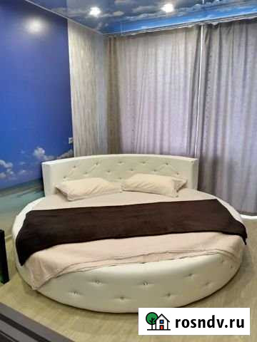 1-комнатная квартира, 35 м², 2/9 эт. в аренду посуточно в Мегионе Мегион - изображение 1