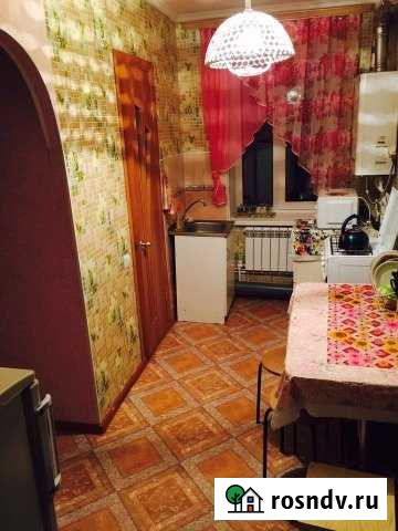 1-комнатная квартира, 55 м², 3/5 эт. в аренду посуточно в Вольске Вольск - изображение 1