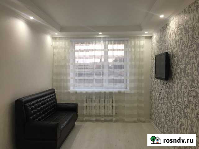 1-комнатная квартира, 36 м², 3/3 эт. в аренду посуточно в Каменске-Шахтинском Каменск-Шахтинский - изображение 1