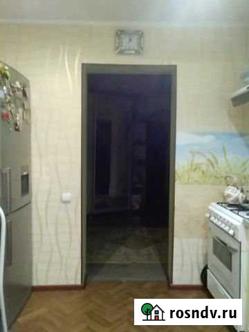 Комната 13 м² в 1-ком. кв., 4/5 эт. в аренду на длительный срок в Астрахани Астрахань - изображение 1