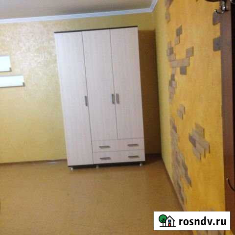 1-комнатная квартира, 30 м², 3/5 эт. в аренду на длительный срок в Шахтах Шахты - изображение 1