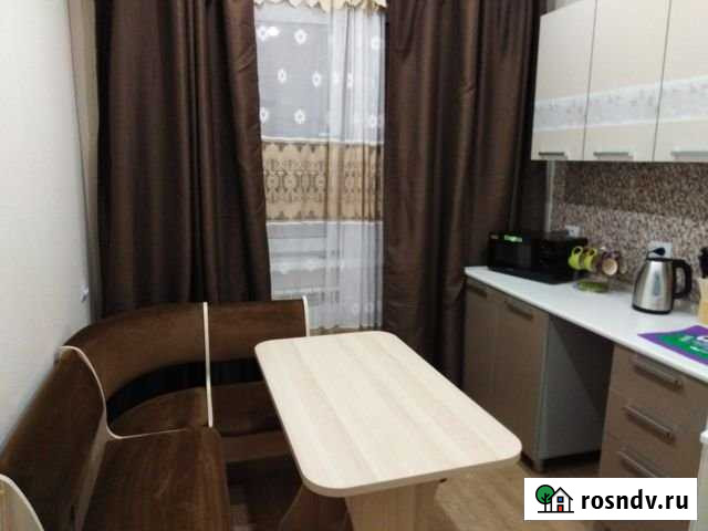 2-комнатная квартира, 54 м², 1/5 эт. в аренду посуточно в Кировске Мурманской области Кировск - изображение 1