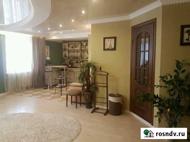 Квартира-студия, 50 м², 5/10 эт. в аренду посуточно в Набережных Челнах Набережные Челны - изображение 1