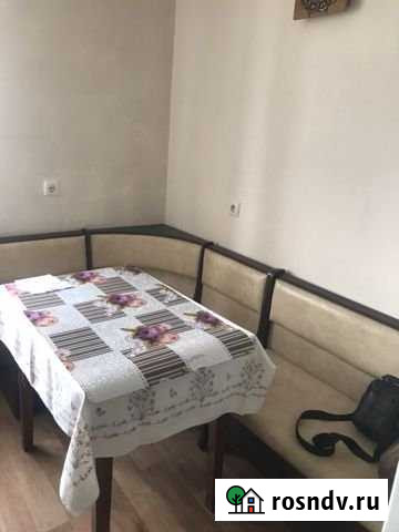 Комната 12 м² в 2-ком. кв., 3/5 эт. в аренду на длительный срок в Симферополе Симферополь - изображение 1