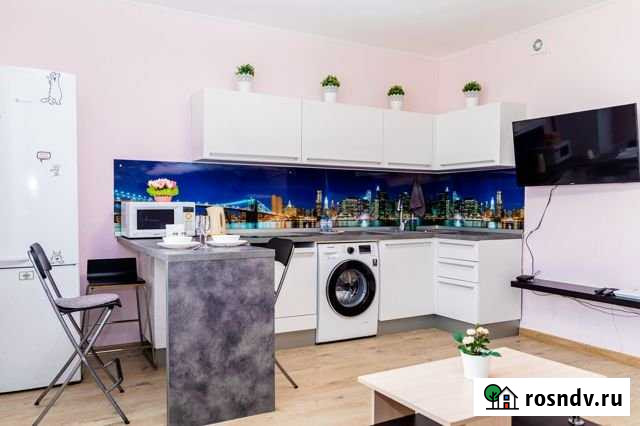 3-комнатная квартира, 70 м², 16/16 эт. в аренду посуточно в Новосибирске Новосибирск - изображение 1