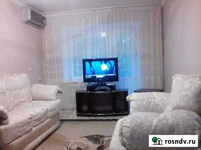 1-комнатная квартира, 48 м², 2/5 эт. в аренду посуточно в Нефтекумске Нефтекумск - изображение 1