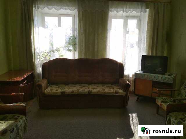 2-комнатная квартира, 45 м², 2/2 эт. в аренду посуточно в Вольске Вольск - изображение 1