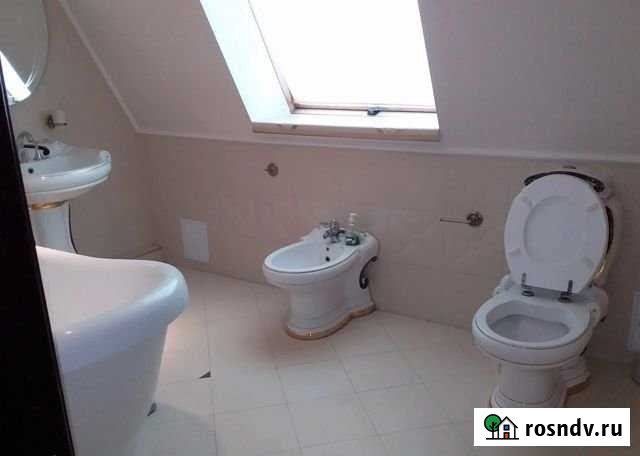 3-комнатная квартира, 110 м², 4/4 эт. в аренду на длительный срок в Калининграде Калининград - изображение 1