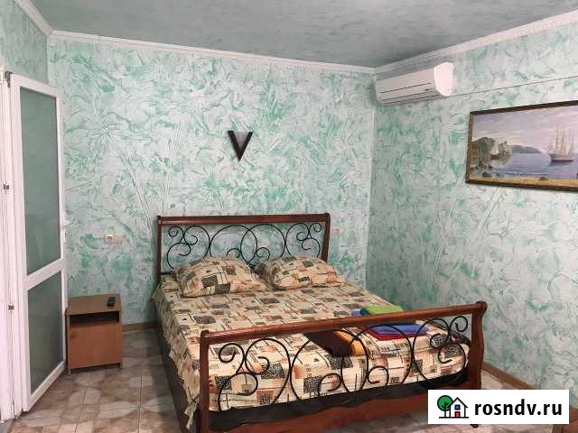 2-комнатная квартира, 45 м², 1/2 эт. в аренду посуточно в Евпатории Евпатория - изображение 1