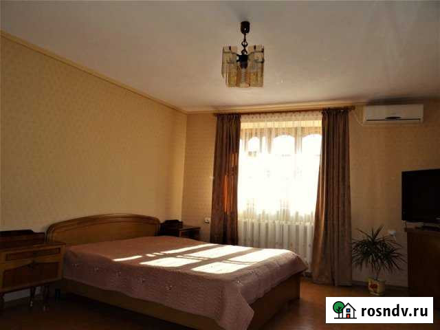 1-комнатная квартира, 50 м², 2/2 эт. в аренду посуточно в Евпатории Евпатория - изображение 1