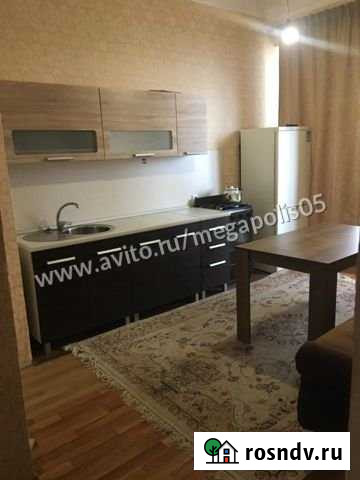 1-комнатная квартира, 55 м², 9/13 эт. в аренду на длительный срок в Каспийске Каспийск - изображение 1