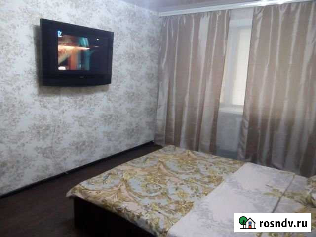 2-комнатная квартира, 45 м², 1/9 эт. в аренду посуточно в Волжском Волгоградской области Волжский - изображение 1