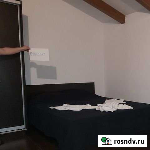 Комната 13 м² в 1-ком. кв., 3/3 эт. в аренду посуточно в Красной Поляне Краснодарского края Красная Поляна - изображение 1